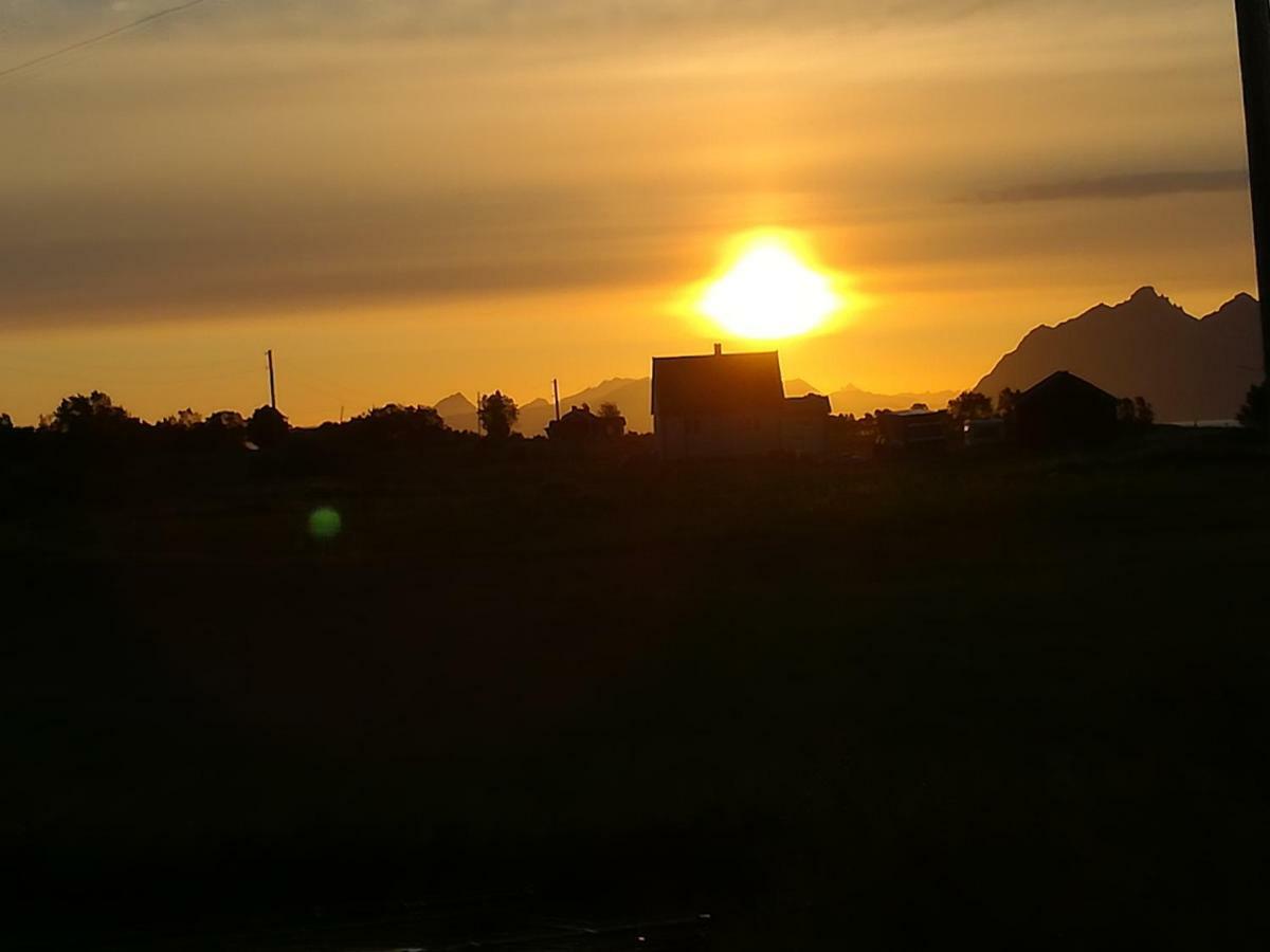 Midnattsolveien 3158,Sommarhusstrand Laukvik Lofoten Norway Zewnętrze zdjęcie